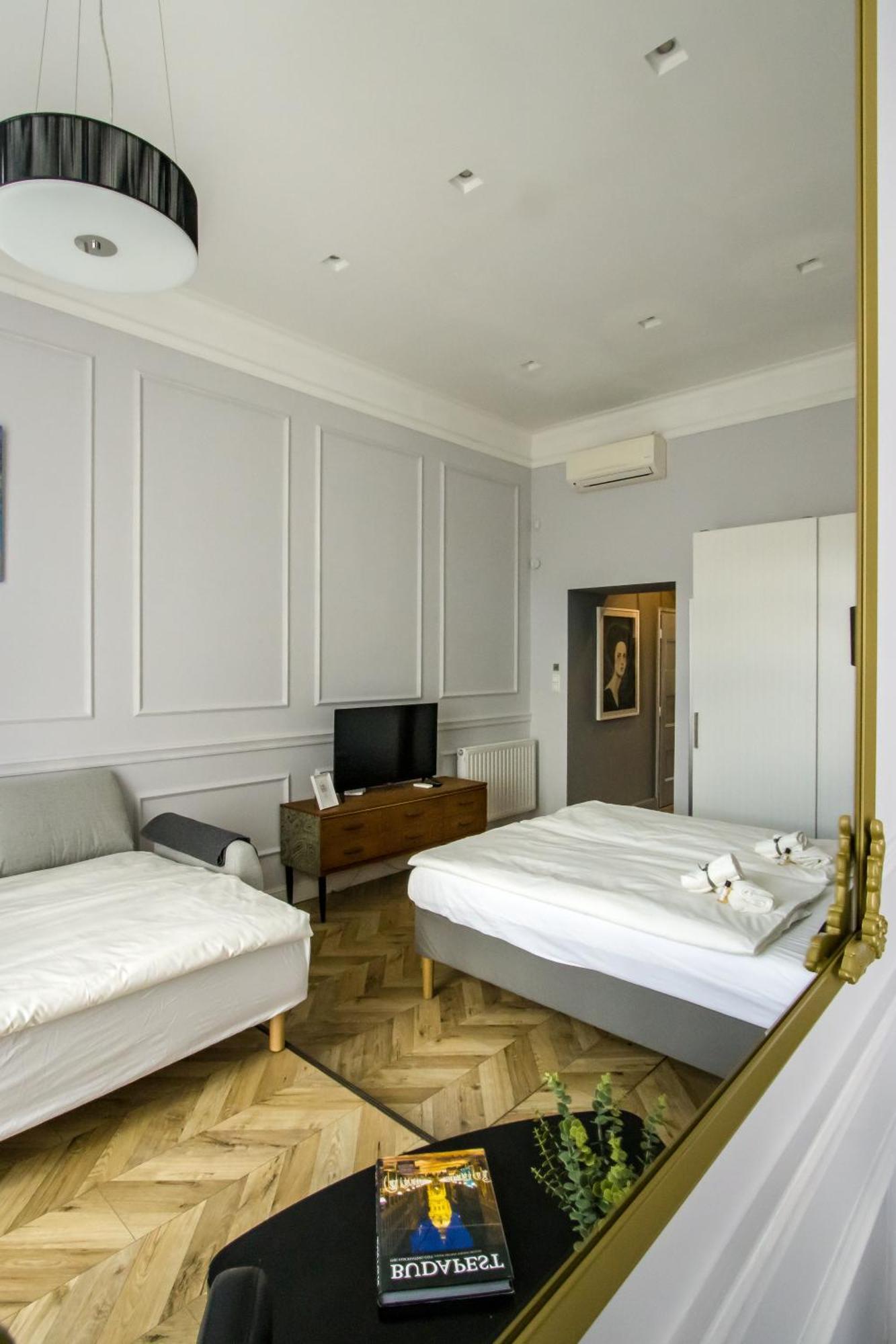 Wilson'S Oktogon Square Suite Apartment Budapest Exterior foto