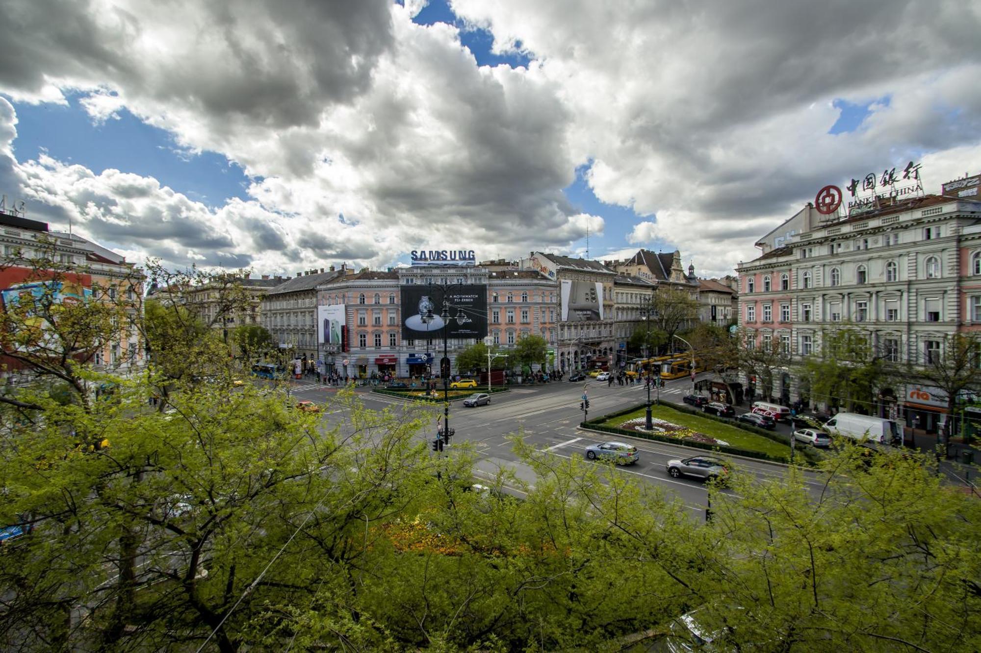 Wilson'S Oktogon Square Suite Apartment Budapest Exterior foto